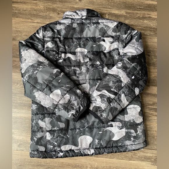 Gerry Boys Puffer Jacket Size 10-12 - Picture 5 of 8